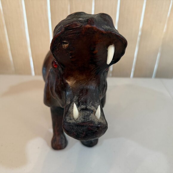 Vintage Leather  Elephant Giraffe Hippo and  Zebra Statues Figurines Lot Of 4 - Picture 9 of 16